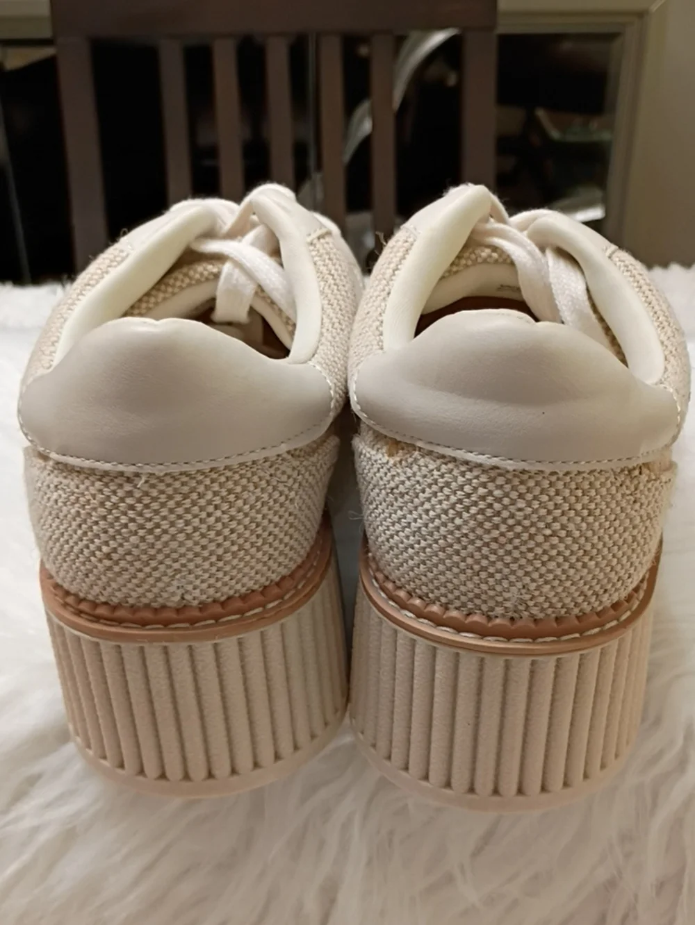 New Dolce Vita Cream Platform Sneakers Size 9.5
